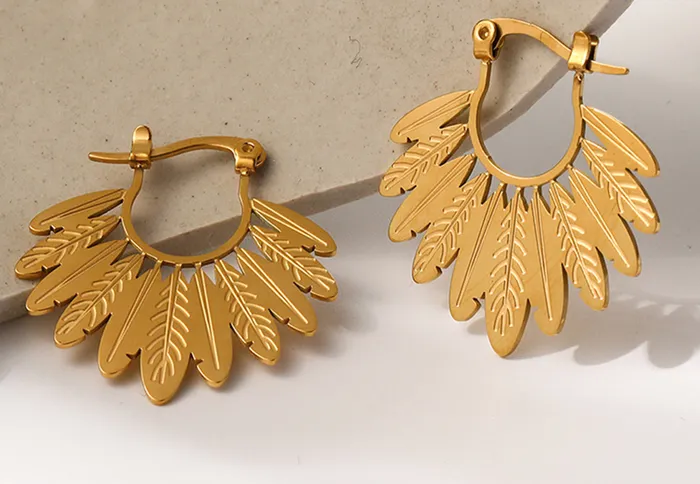 Earrings AnnaKaci Asymmetrical Leaf Detail Earrings Earrings AnnaKaci Asymmetrical Leaf Detail Earrings